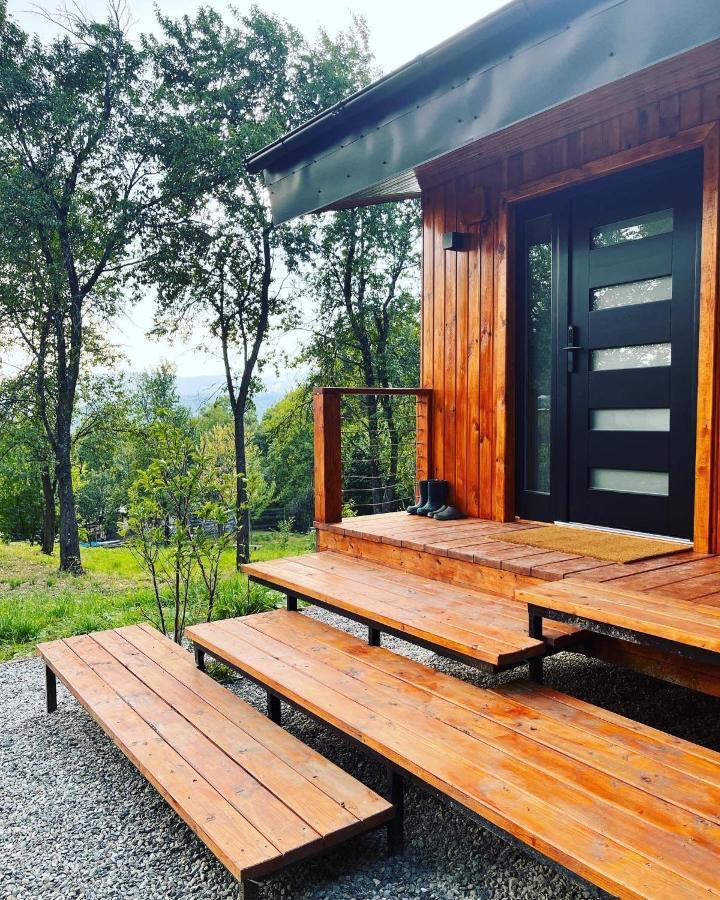 Moodysun Studio, Remote Tiny Home Comarnic Ngoại thất bức ảnh