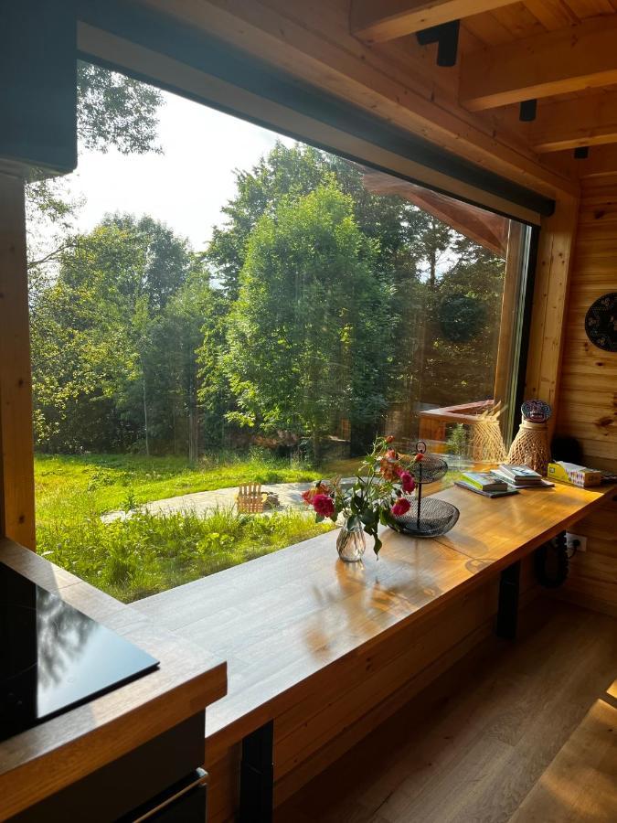 Moodysun Studio, Remote Tiny Home Comarnic Ngoại thất bức ảnh